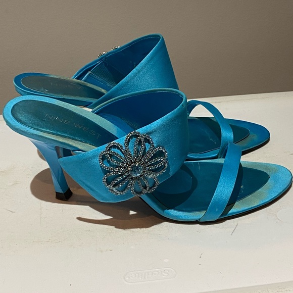 Nine West satin open toe sandal heels size 8 - Picture 4 of 11